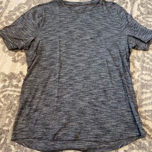 Men’s Lululemon short sleeve Somatic shirt